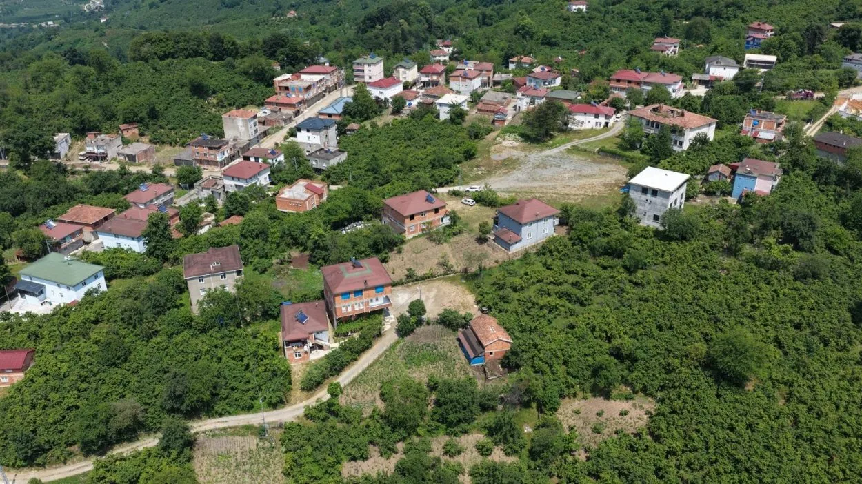 BÜYÜKŞEHİR ÜNYE İLÇESİNDE BİR MAHALLEYİ DAHA İÇME SUYUNA KAVUŞTURUYOR