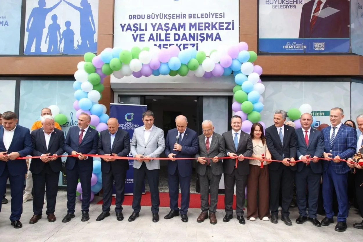 YAŞLI YAŞAM MERKEZİ VE AİLE DANIŞMA MERKEZİ AÇILDI