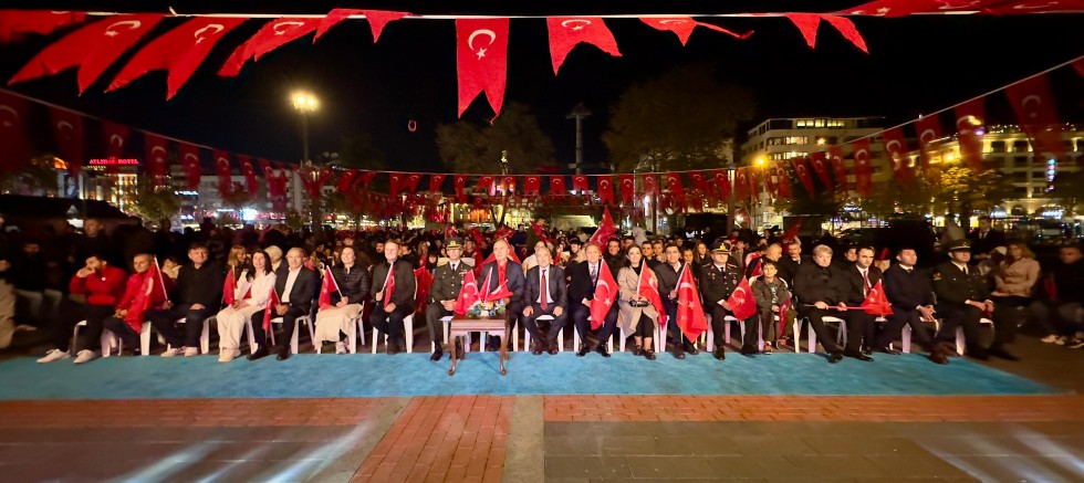 101. YIL CUMHURİYET YÜRÜYÜŞÜ YAPILDI 
