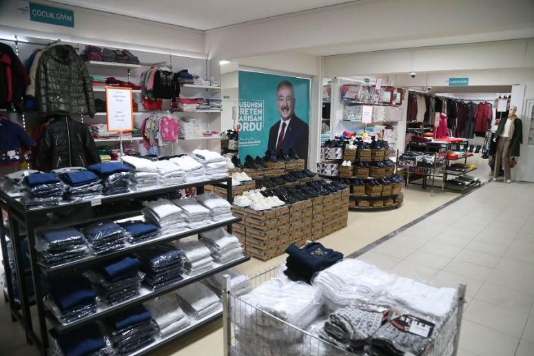 GÖNÜL BELEDİYECİLİĞİN EN GÜZEL ÖRNEĞİ: SOSYAL MARKET