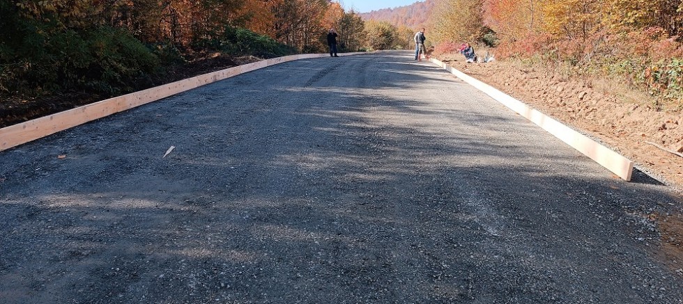 AKKUŞ SALMAN’A BETON YOL