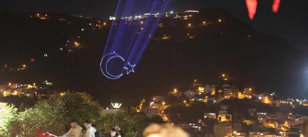 29 EKİM COŞKUSU ORDU’DA ZİRVEYE ÇIKTI