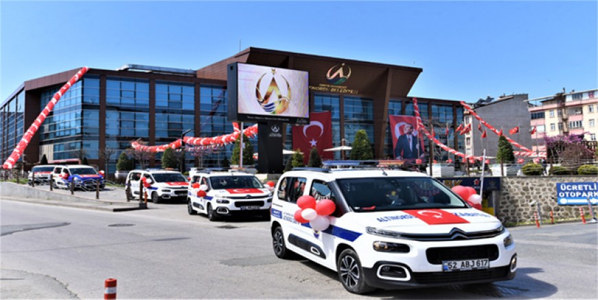 BİR BAŞKADIR ALTINORDU’DA BAYRAMLAR
