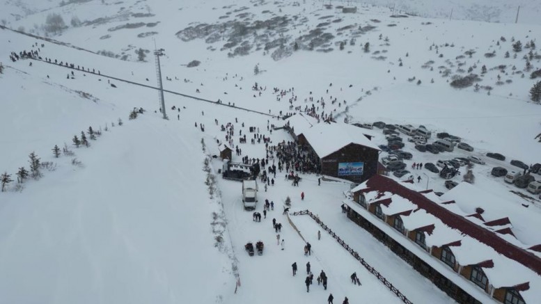 BÜYÜKŞEHİR İLE ÇAMBAŞI’NA HAREKET GELDİ 