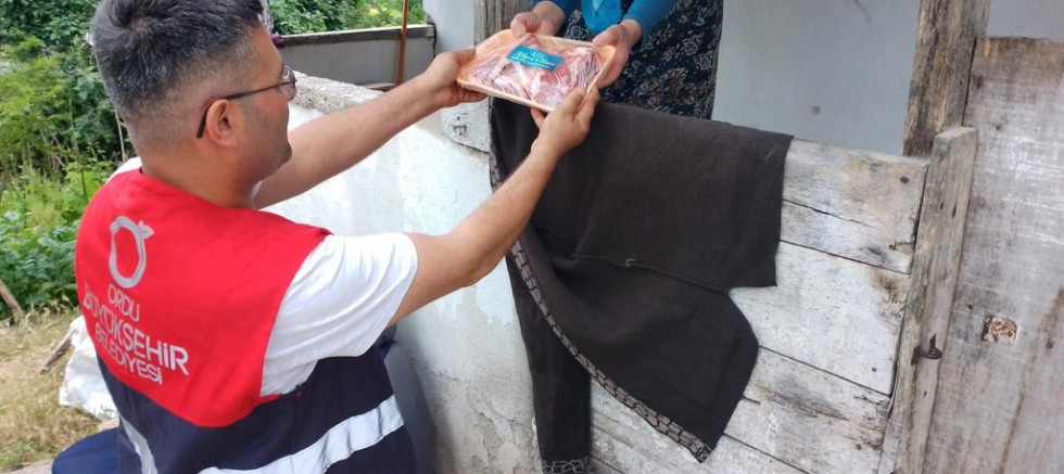 BÜYÜKŞEHİR SOSYAL BELEDİYECİLİĞİN EN GÜZEL ÖRNEKLERİNİ SERGİLİYOR