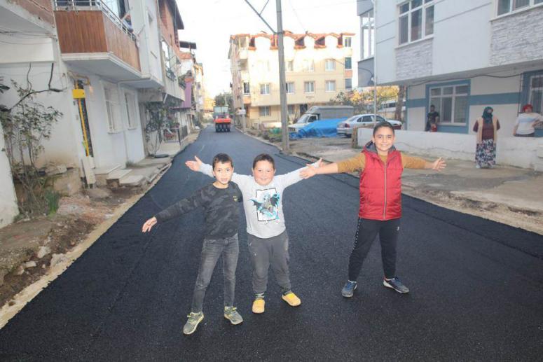 FATSA’DA BEŞ SOKAK SICAK ASFALTLA BULUŞTU