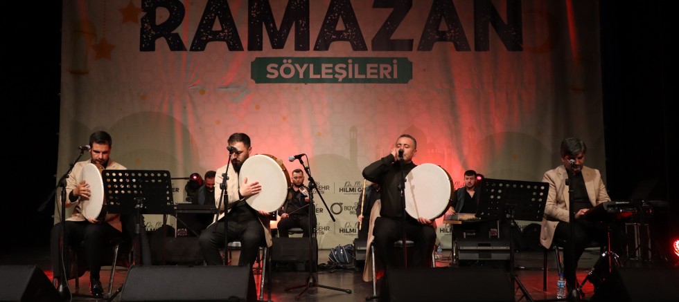 GRUP RAVZA KONSERİ MEST ETTİ 