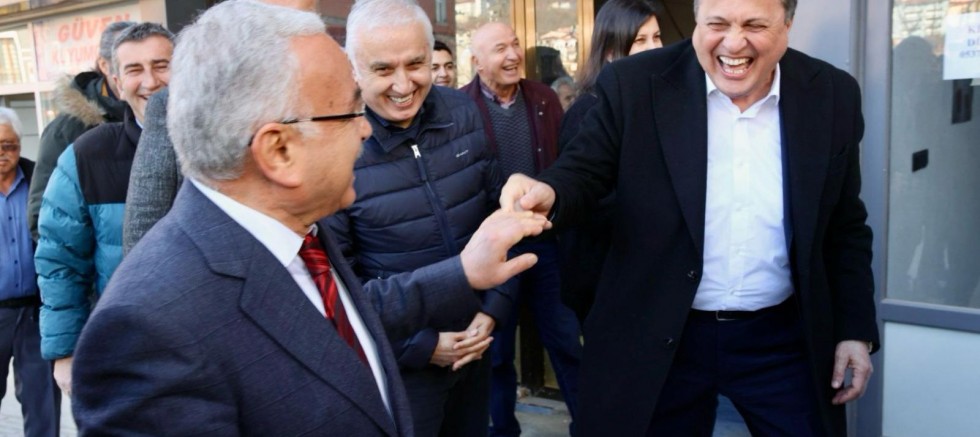 HİLMİ GÜLER VE ZEKAİ SANA’DAN ÖRNEK DAVRANIŞ