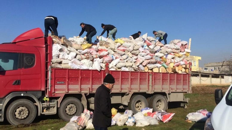 ORDU’DAN GÖNDERİLEN YAKACAKLAR EN ÜCRA KÖYLERE ULAŞTIRILIYOR 