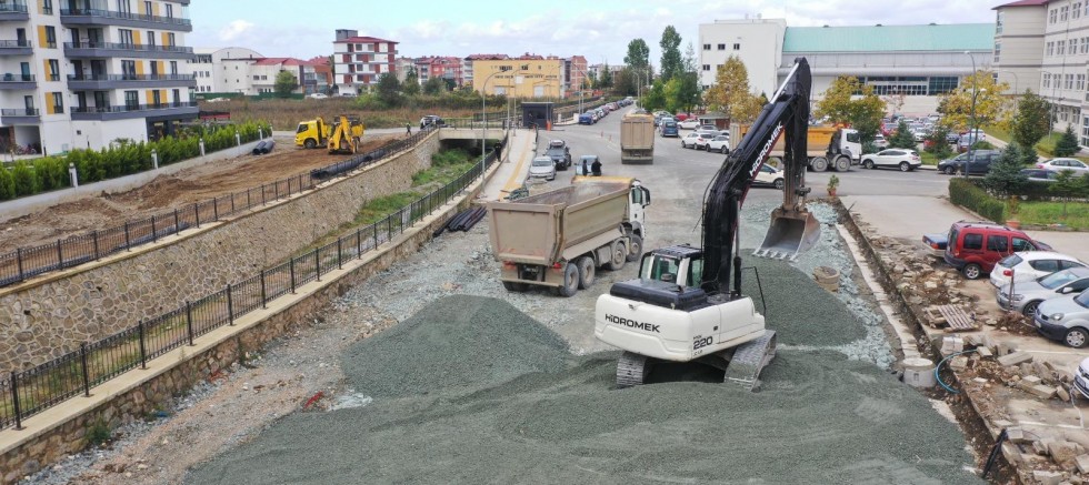 ORDU ŞEHİR HASTANESİNİN YOLUNU BÜYÜKŞEHİR YAPIYOR