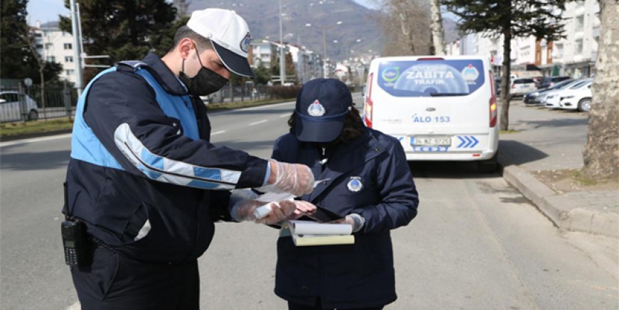 TRAFİK ZABITA EKİPLERİ İŞ BAŞINDA